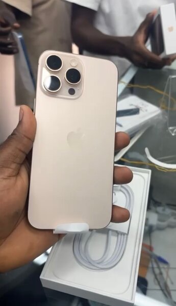 iPhone 16 pro max