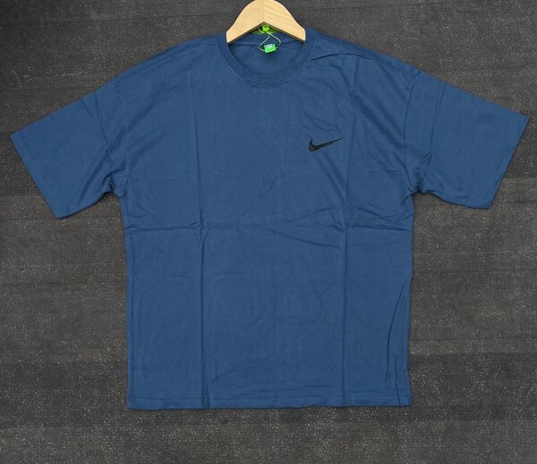 T-shirt Nike