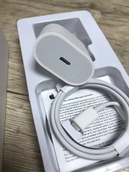 Быстрая зарядка для iPhone