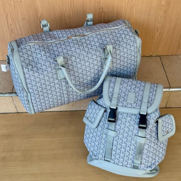 Travel bag set