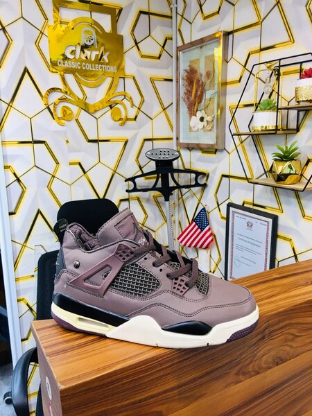 Jordan 4