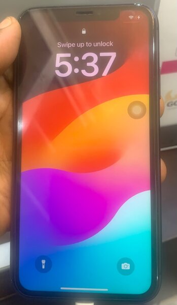 IPHONE 11 64