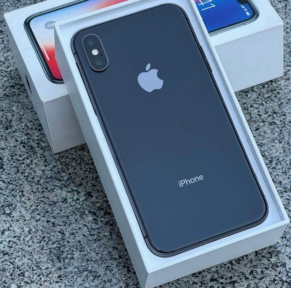 iPhone X 
