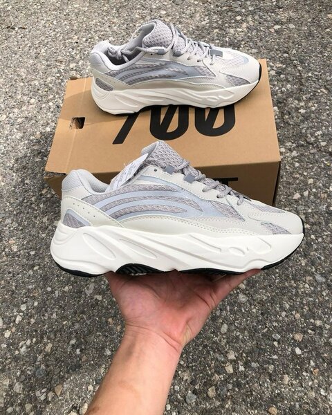 ADIDAS BOST