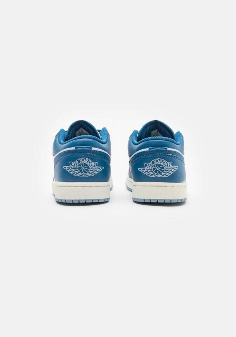 AIR JORDAN