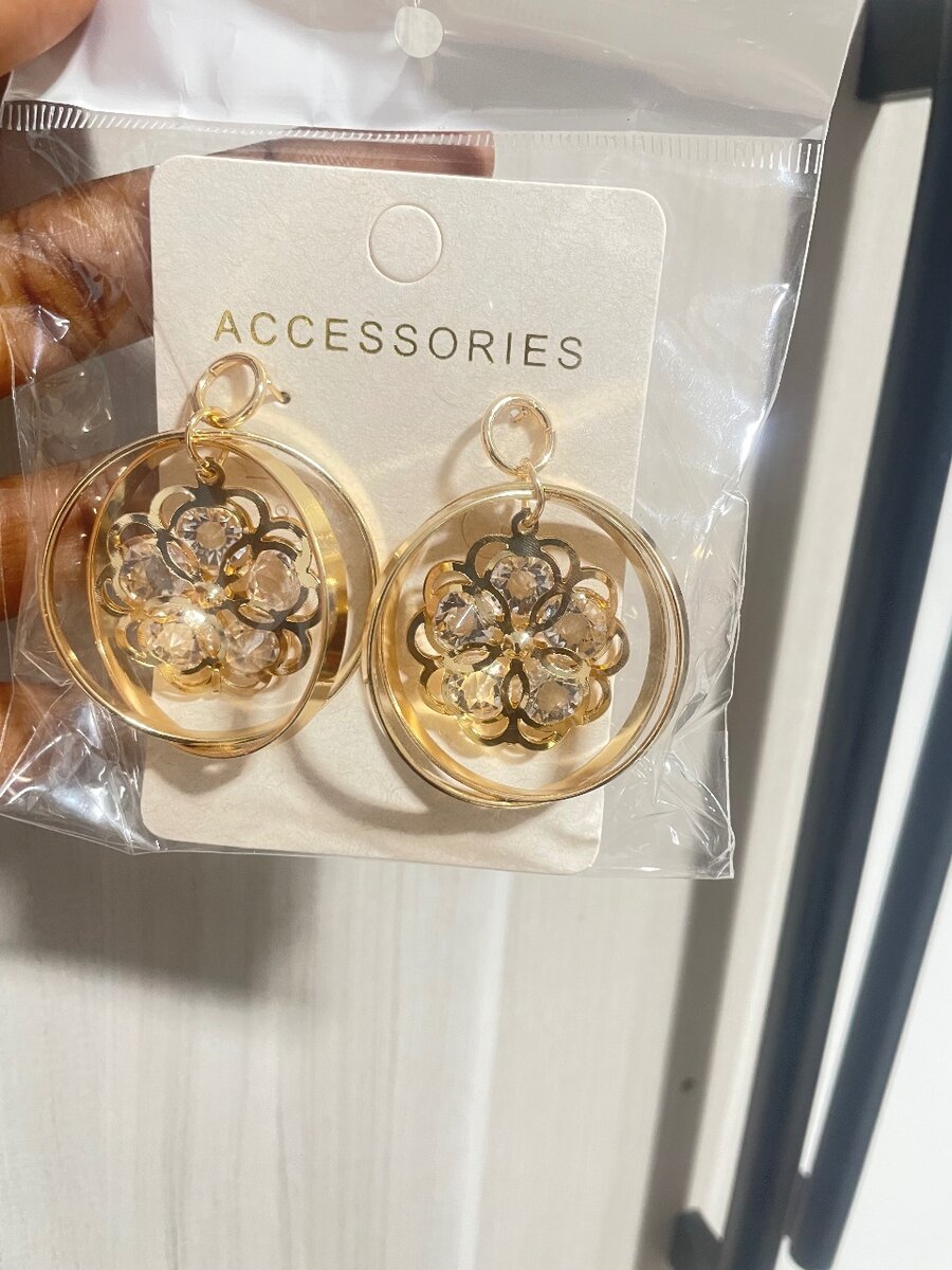 Boucles d'oreilles dorées floral