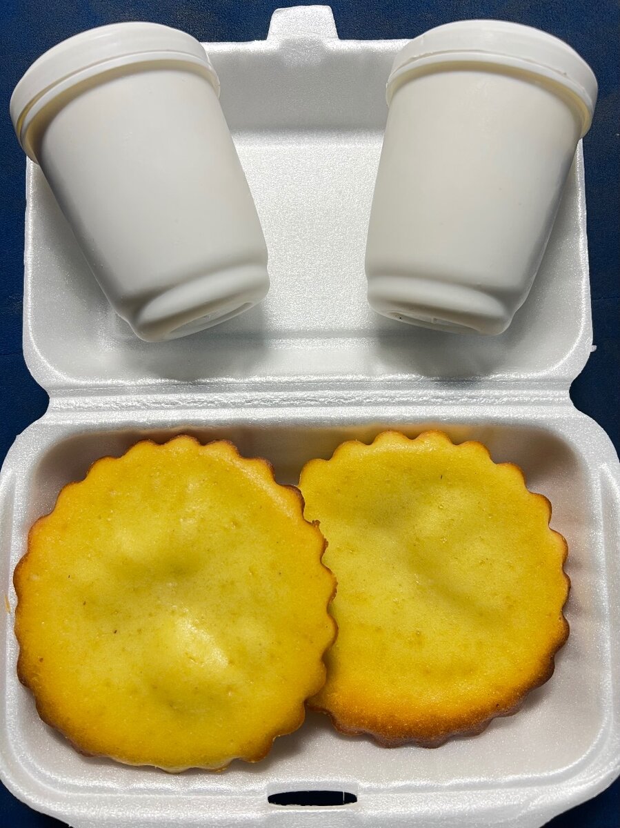 02 CAKES VANILLE + 02 YAOURTS