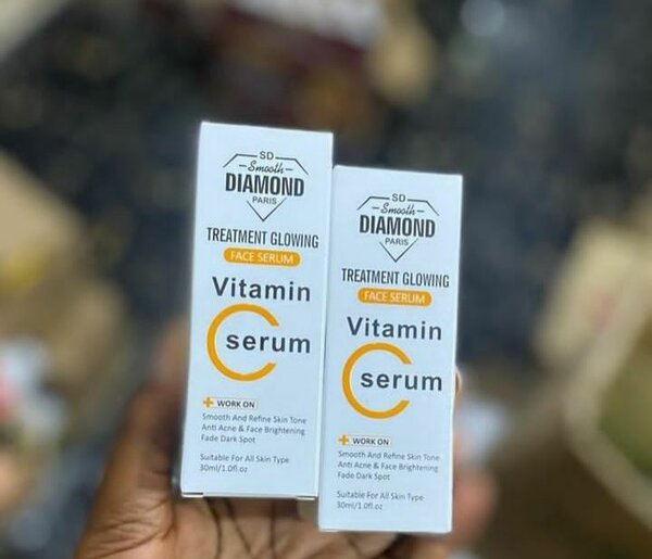 Smooth Diamond Tumeric Glowing Vitamin C Serum