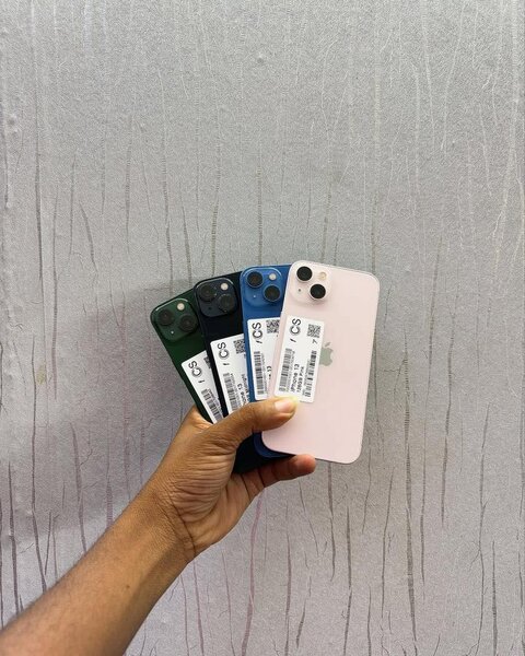 iPhone 13