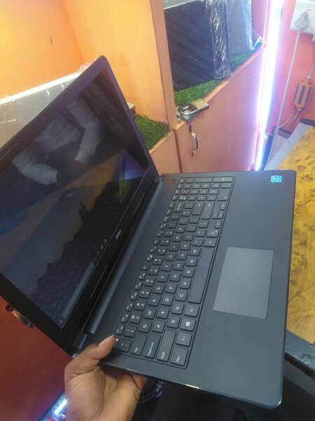 DELL PENTIUM LAPTOP