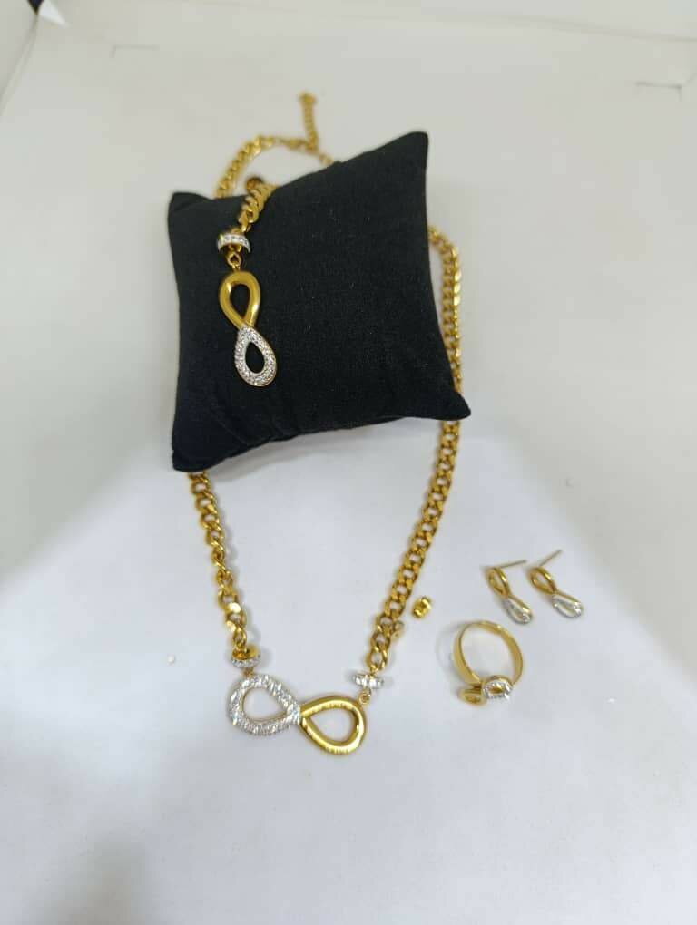 Boucles d'oreilles bague chaîne et gourmette