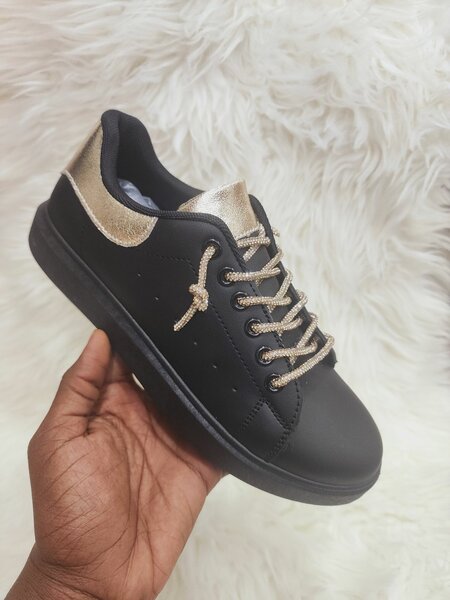 PAIRE DE TENNIS