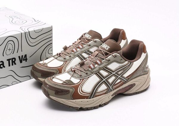 ASICS SNEAKER