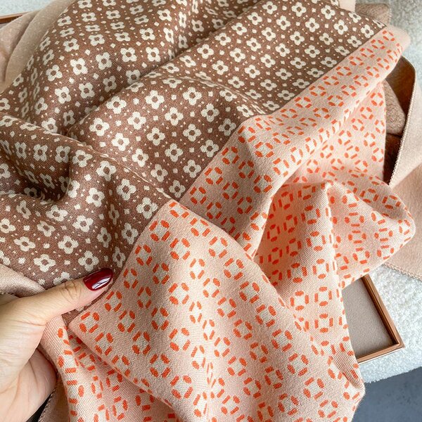 Women's scarf