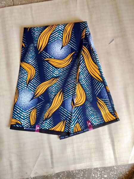 Tissu bleu jaune