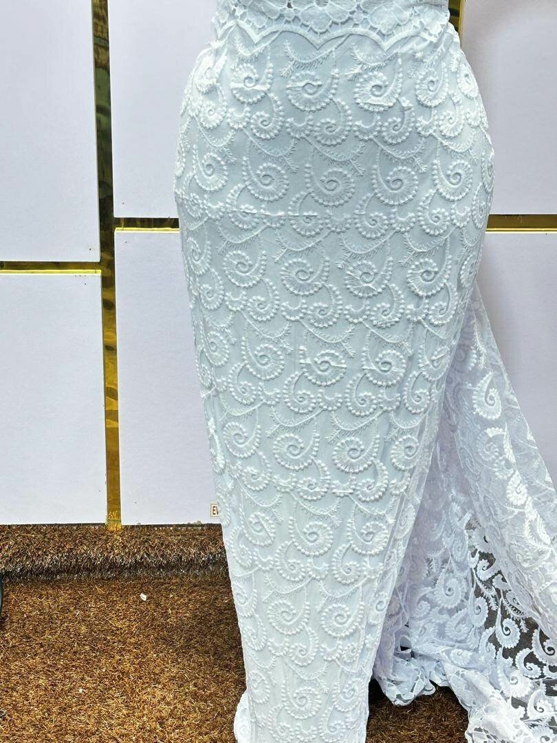 Tissue laces