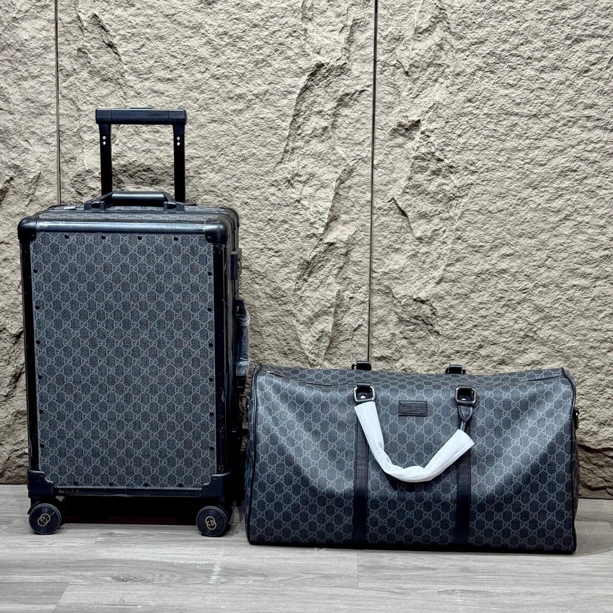 Travel set