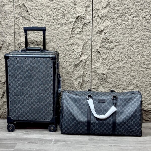 Travel set