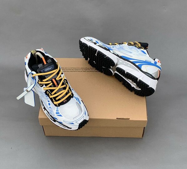 Chaussures de course légères