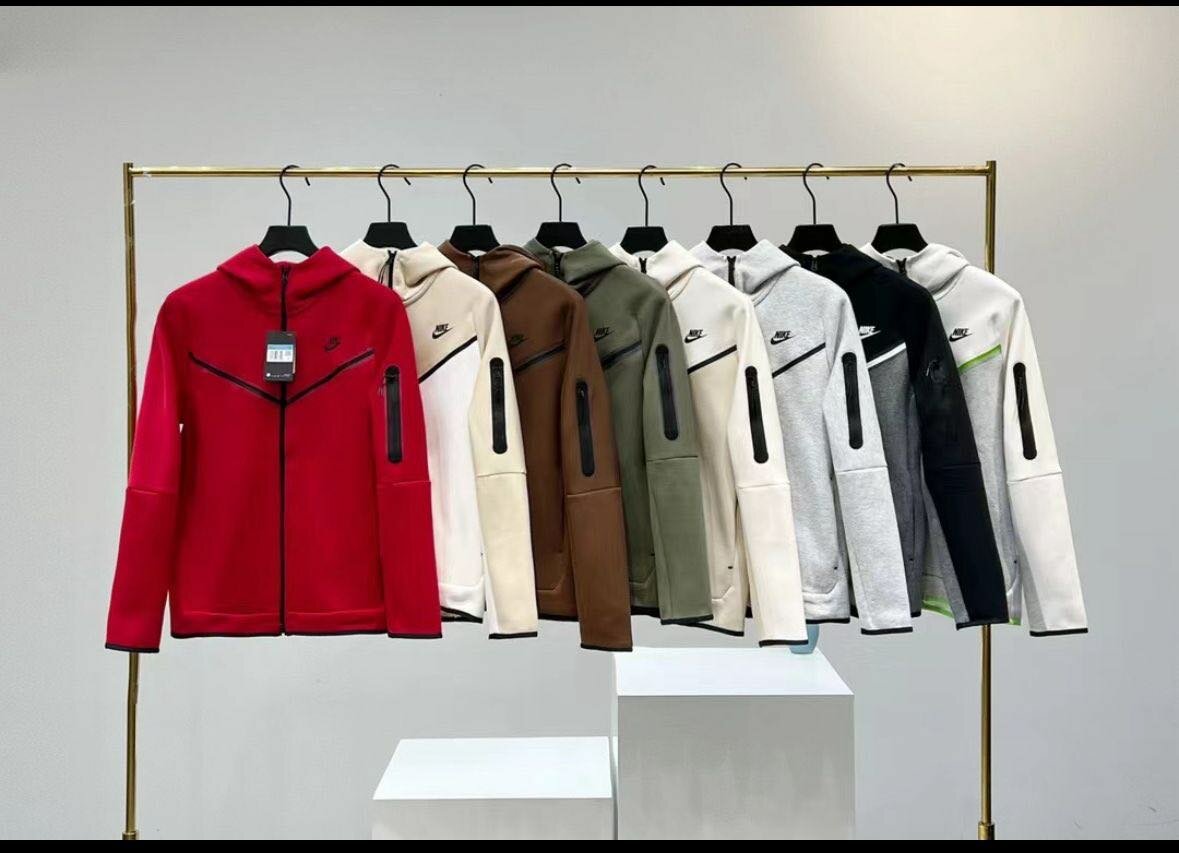 Nike Teech Fleece