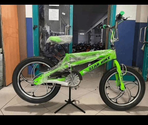 Vélo BMX Star Bike