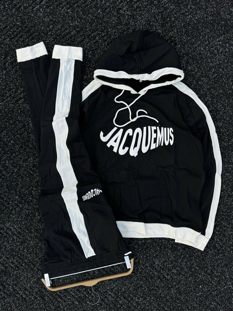 Tenue de survêtement tendance