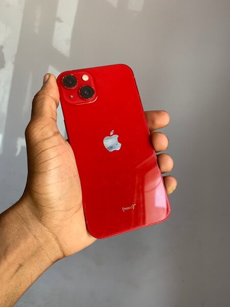 iPhone 13