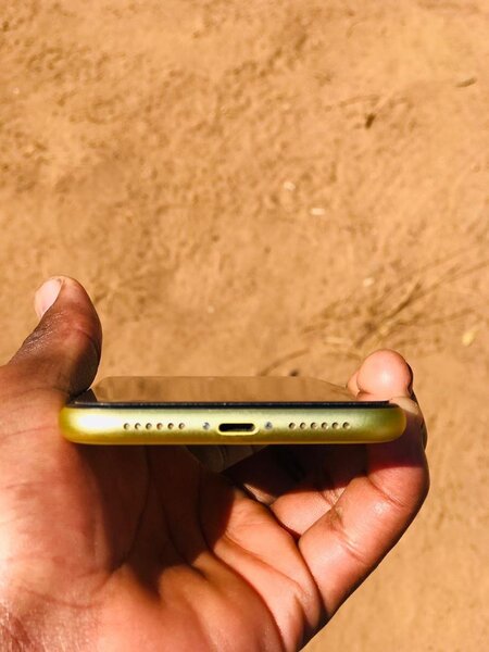 iPhone 11