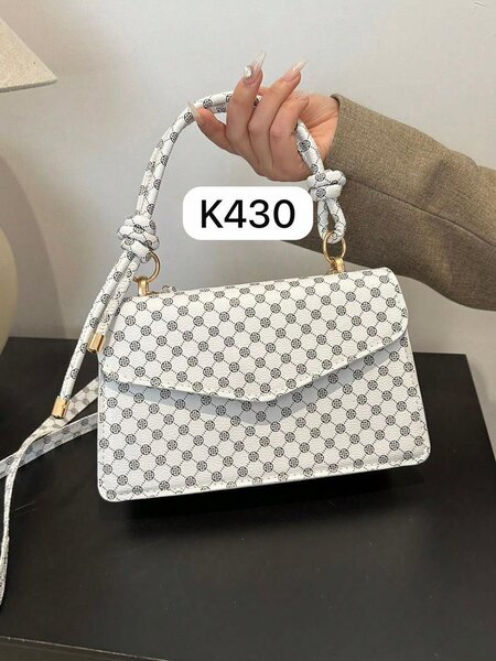 Classy hand bag