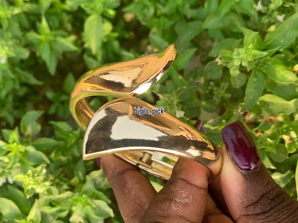 Cuff bangles