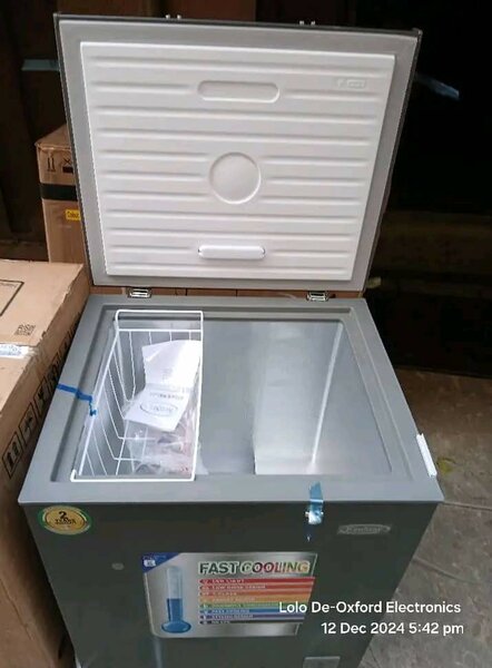 CHEST FREEZER