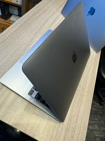 2021 Mackbook Air