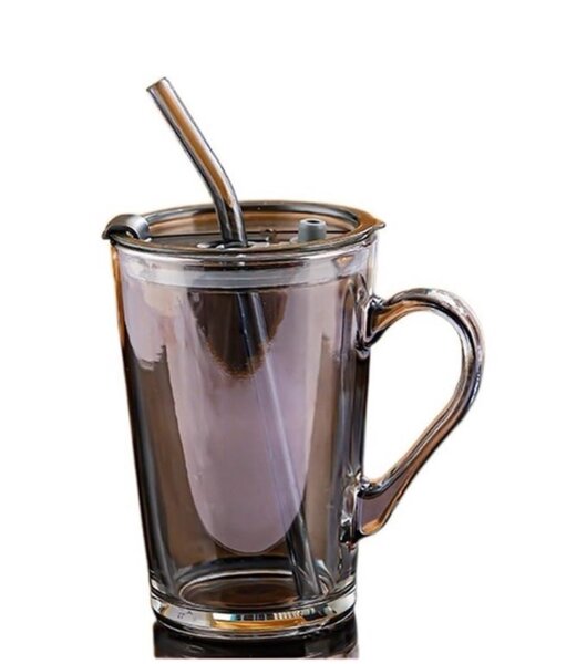 Transparent Glass Tumbler Mug With Spill-Proof Lid and Straw