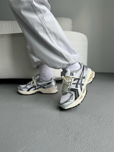 Fashion sneakers