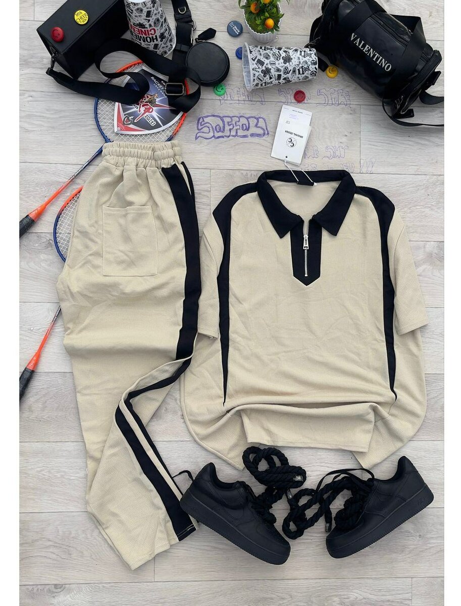 Ensemble sport élégant beige