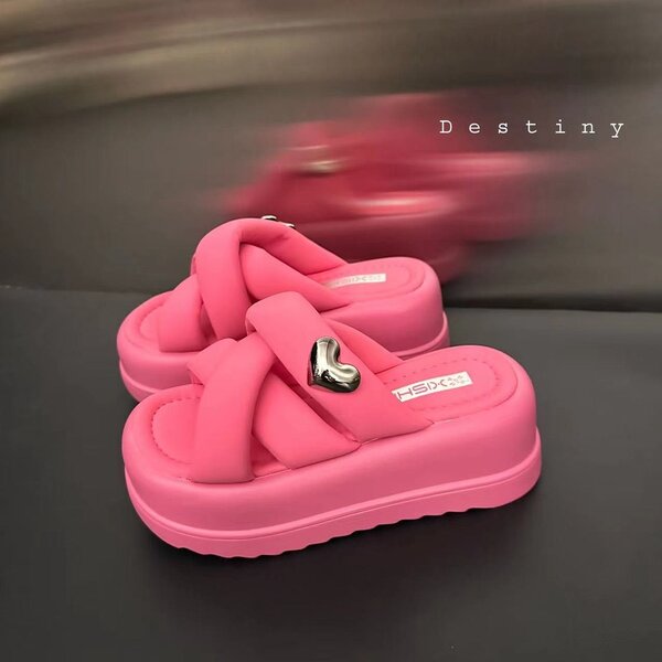 Thick slippers