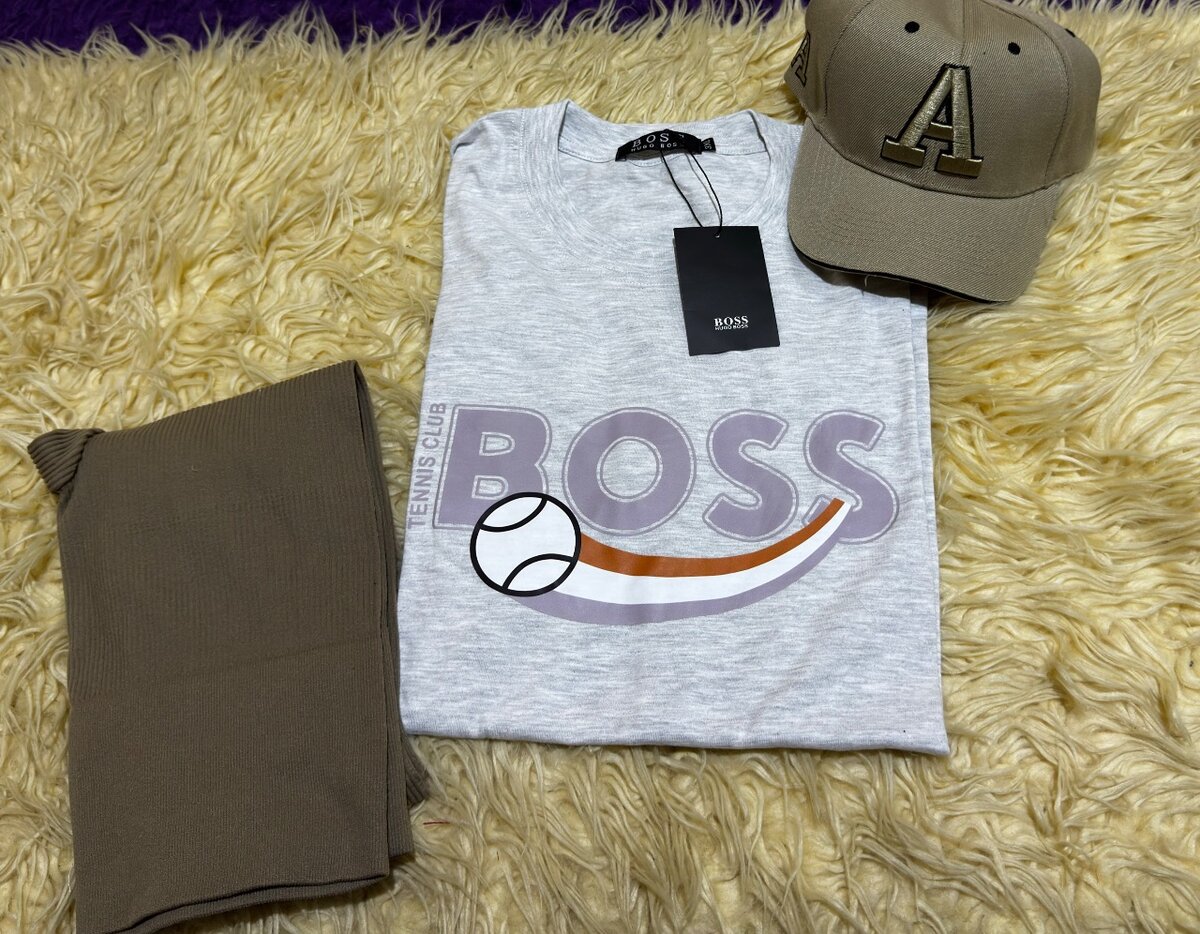 Ensemble T-shirt et casquette