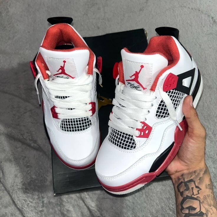 Air Jordan 4