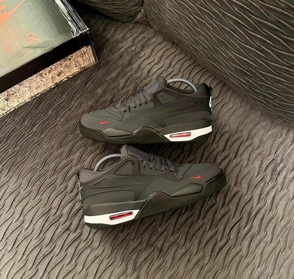 AIR JORDAN SNEAKER