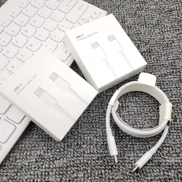 Chargeur complet iPhone 15