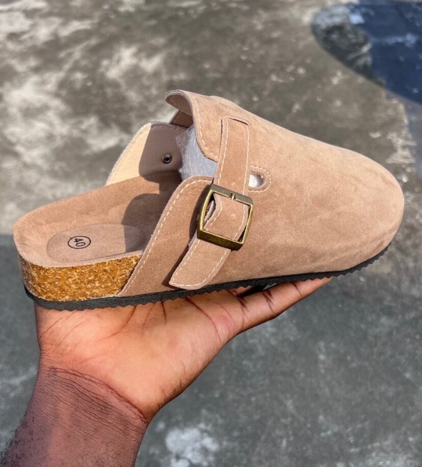 Sandales en daim confortables