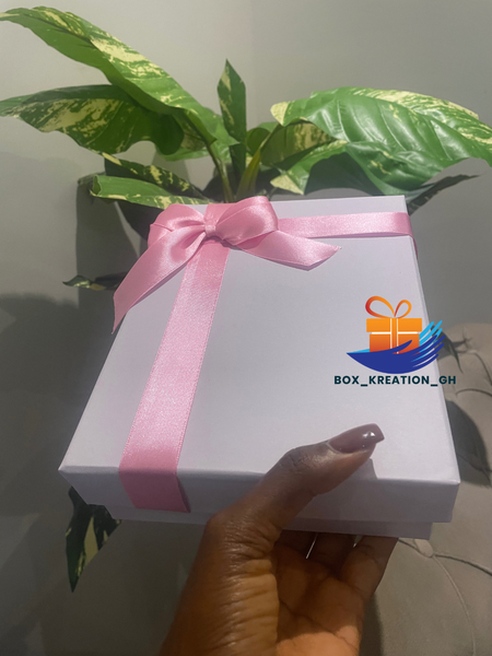 Gift box with cover