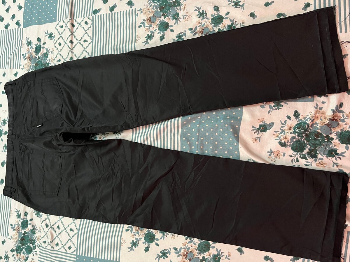Pantalon noir classique homme