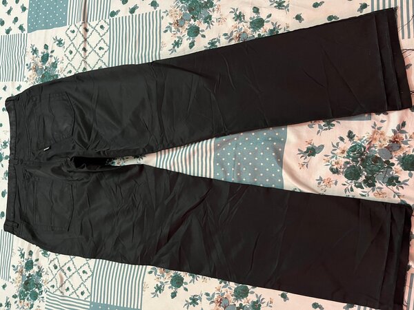Pantalon noir classique homme