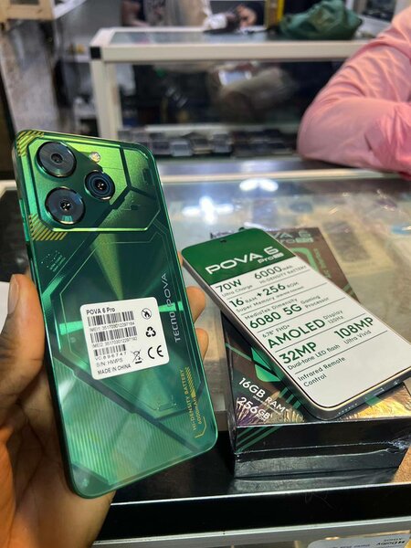 TECNO POVA 6 pro 5G 256GB 16GB RAM première copie conforme