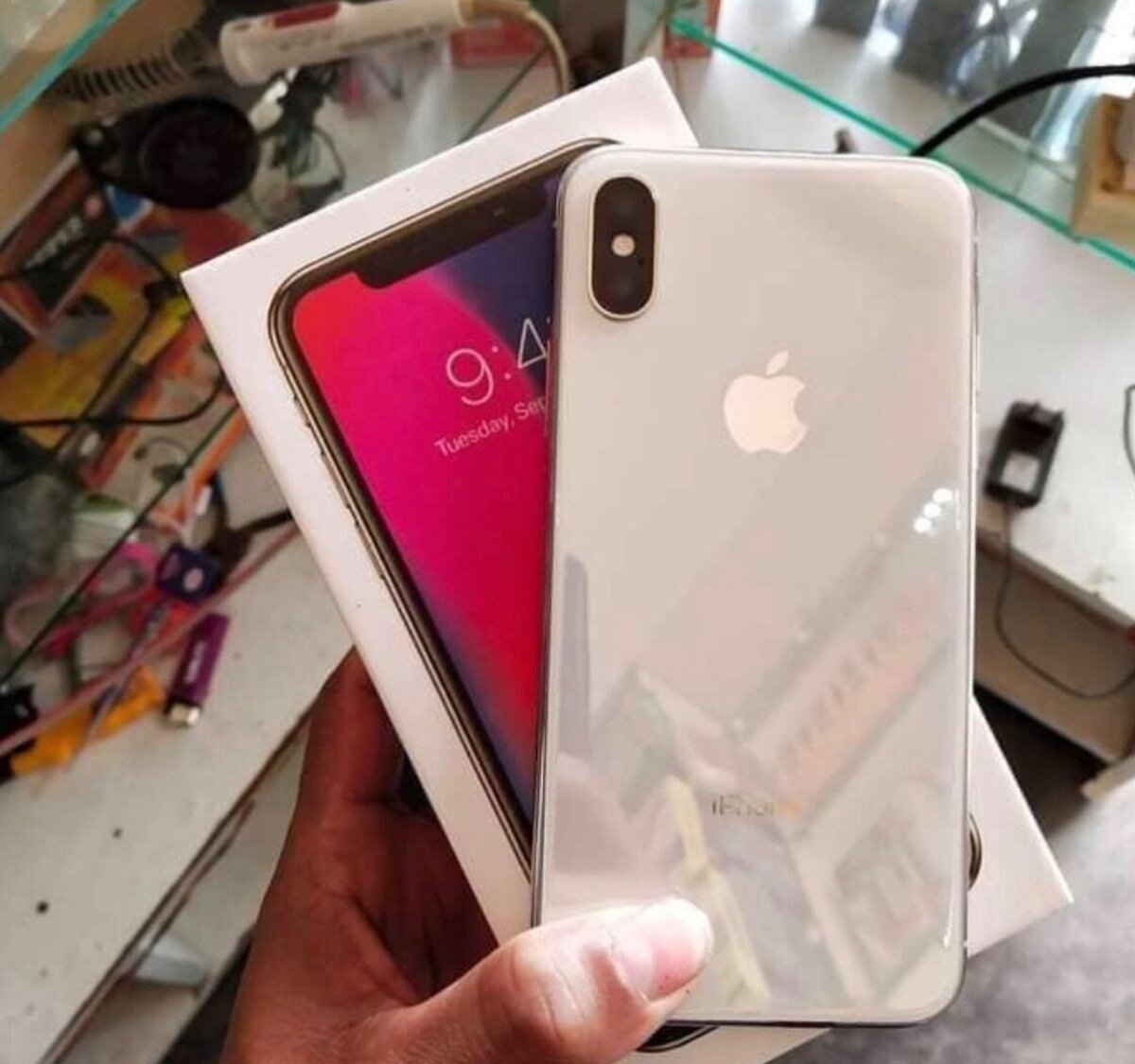 ROGGER IPHONES