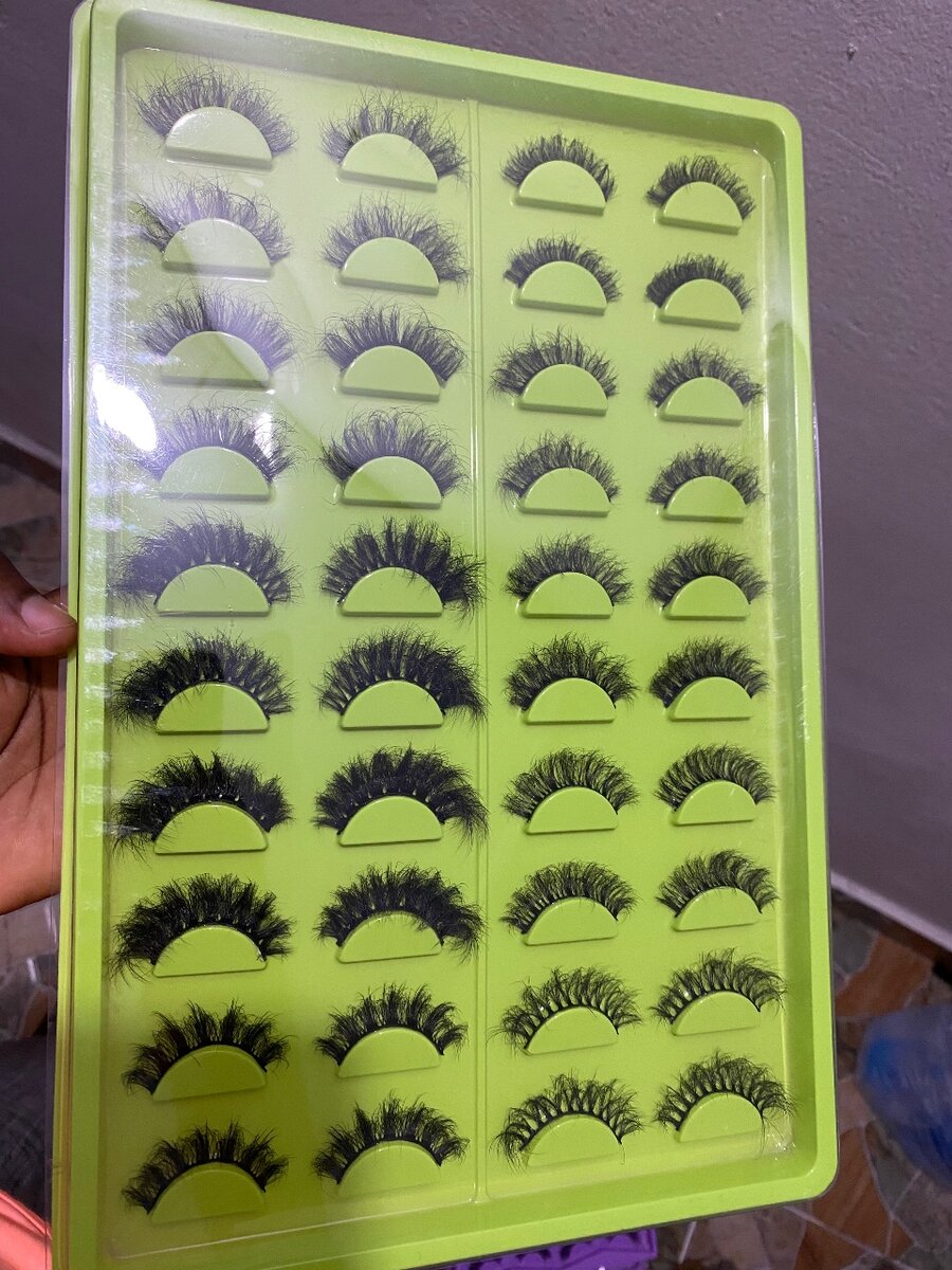 Strip lashes