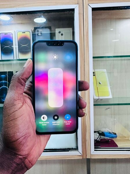 iPhone 13