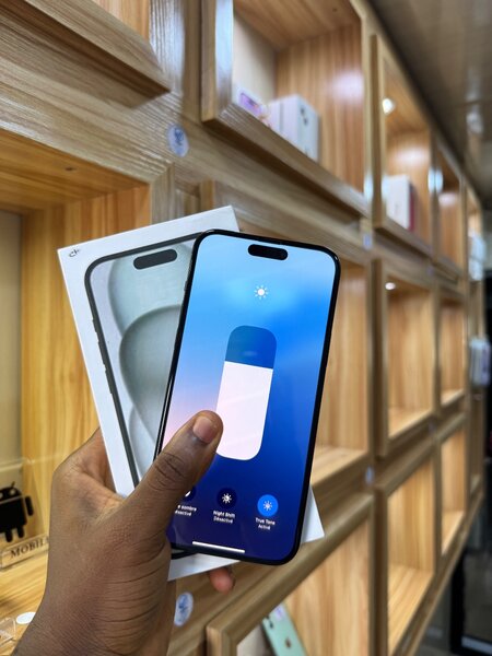iPhone 15 Plus
