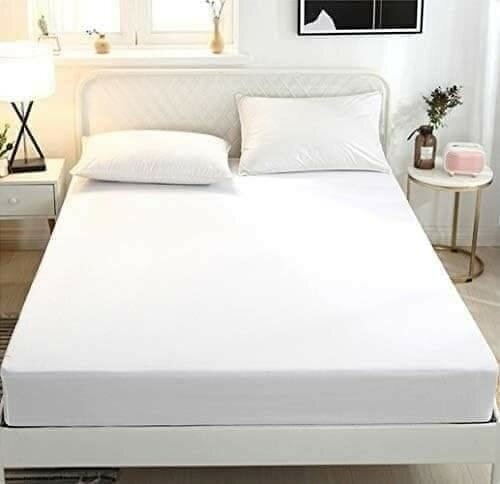 Linge de lit blanc